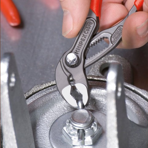 Cobra® Water Pump Pliers | KNIPEX Tools