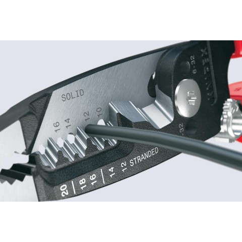 Wire Stripper Stripping Image.jpg